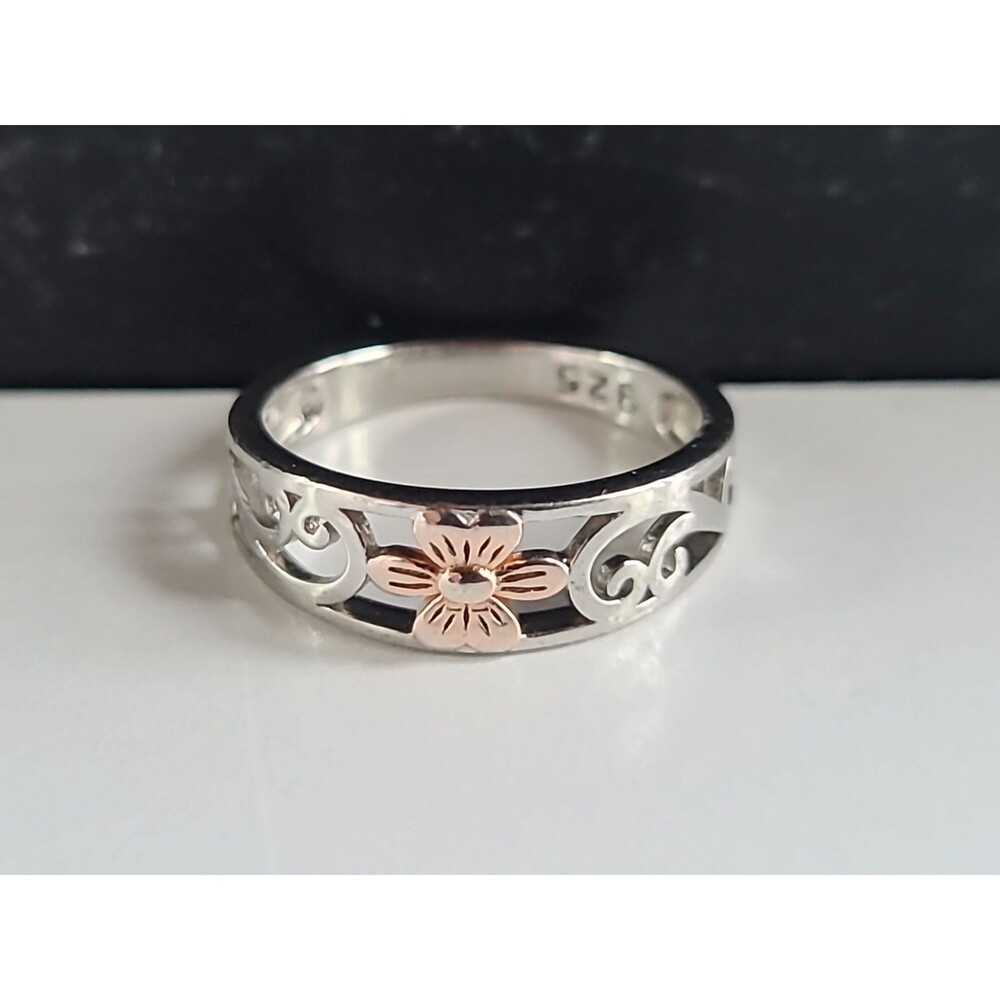 925 Sterling Silver Two Toned Floral Ring SIZE US 5